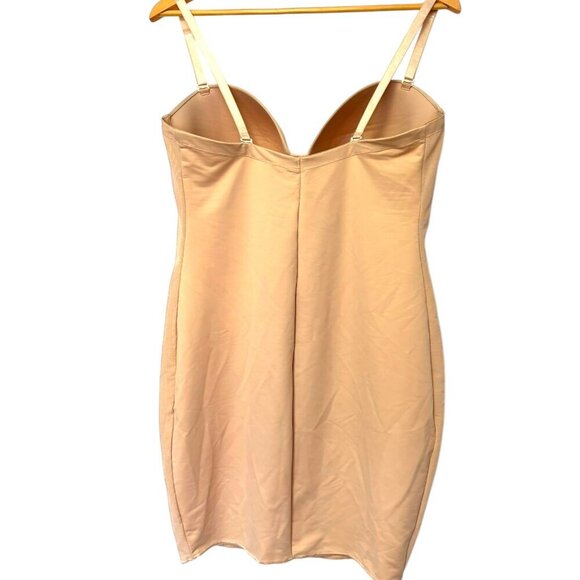 M&S Body Shaper Slip Size 38DD Underwire Nude Color Adjustable Straps NWOT - Picture 2 of 7